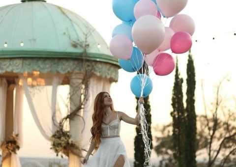 Mari Maria faz chá revelação luxuoso e revela sexo do 2º filho; veja fotos