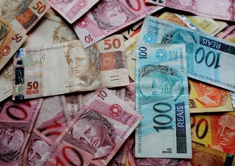 Governo prevê salário mínimo de R$ 1.169 em 2022