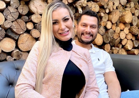 Grávida, Andressa Urach revela nome do filho e entrega: ‘queria Bolsonaro’