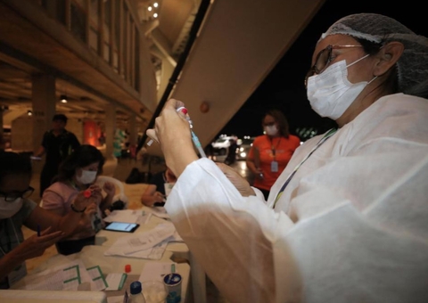 Decreto obriga funcionários da Prefeitura de Manaus a se vacinarem contra covid