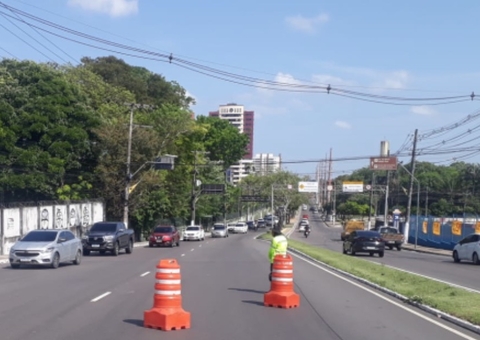 Viaduto da 'Bola do Coroado' é interditado em Manaus; veja como fica o trânsito