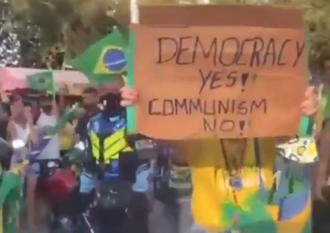 Vídeo: Jornalista da Band Amazonas é hostilizado em manifestação na Ponta Negra