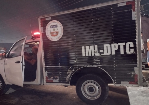 Homem é executado com três tiros em rua de Manaus