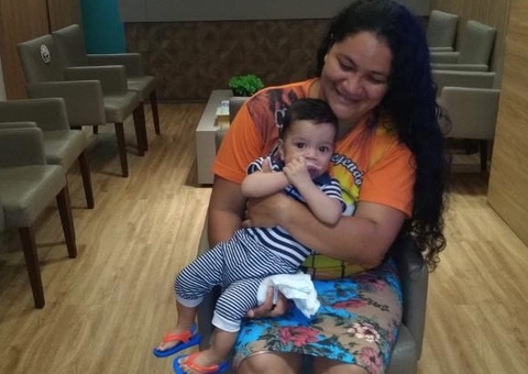 Família corre contra o tempo e pede ajuda para custear cirurgia de bebê em Manaus
