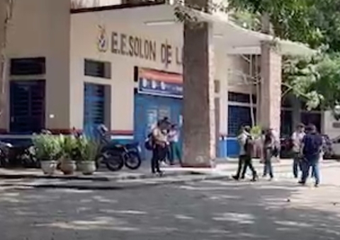 Escola Sólon de Lucena é alvo de assaltantes pela segunda vez em uma semana, em Manaus