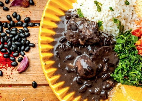 Casa Vhida em Manaus realiza mais uma edição da Feijoada no Pote