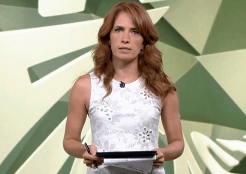 Poliana Abritta posta foto rara com filhos trigêmeos após tomarem vacina