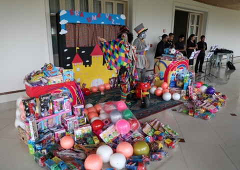 Campanha 'Doe um Brinquedo e Ganhe Sorrisos' recebe doações até dia 5