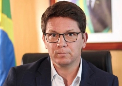 Mario Frias e ministro do Turismo brigam durante reunião com Bolsonaro 