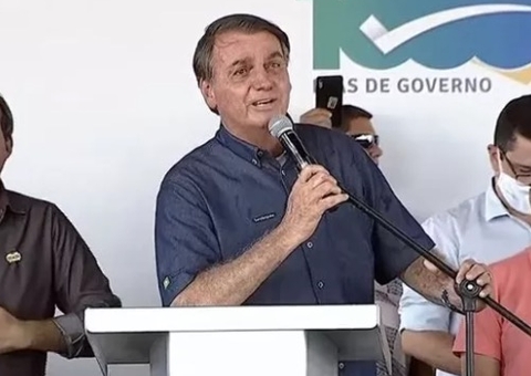 Preço acima de R$ 100 do botijão vai cair pela metade se Deus quiser, diz Bolsonaro