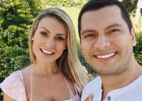 Após separação, ex-marido posa com Andressa Urach: 'Nos entendendo’