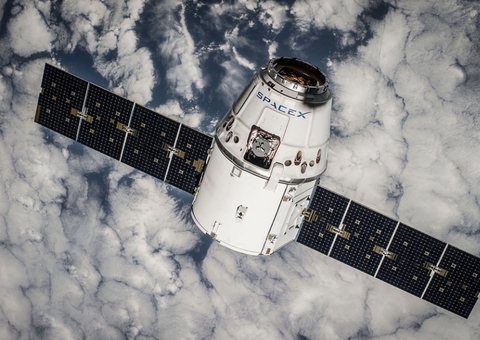 Tripulante da Inspiration4 compartilha imagens da Terra vista do Espaço 