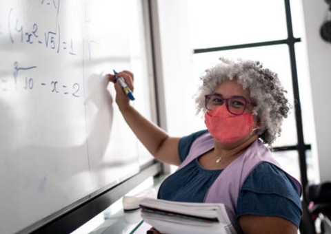 Salário dos professores é reajustado após repasse do Fundeb em Manaus