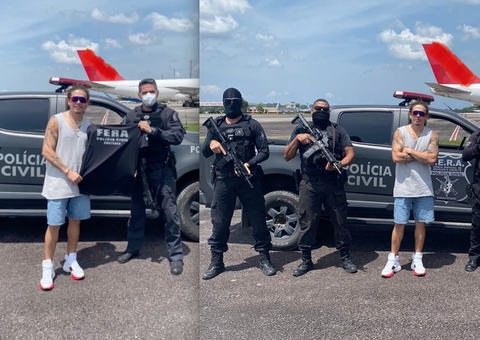 Whindersson Nunes recebe homenagem do grupo FERA durante passagem em Manaus
