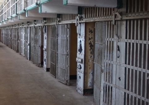 Homem é condenado a 6 anos de prisão por roubo de veículo em Manaus 