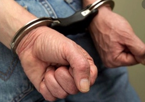 Piloto de embarcação escolar é preso por estuprar adolescentes no Amazonas