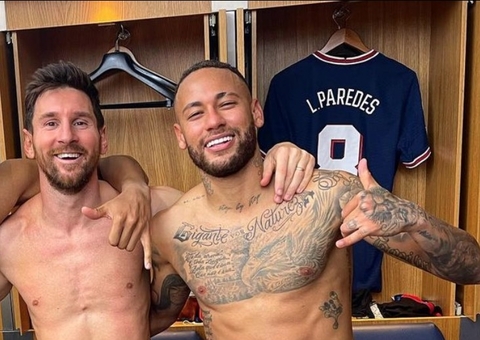 Neymar e Messi concorrem à Bola de Ouro