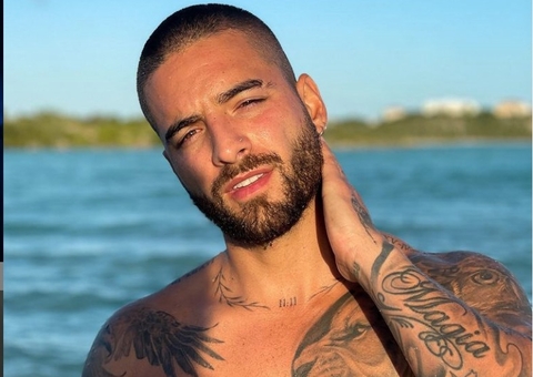 Maluma escapa da morte em queda de avião e faz homenagem às vítimas; vídeo 