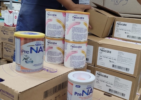 Programa leva alimentação e fraldas para pacientes do SUS em Manaus