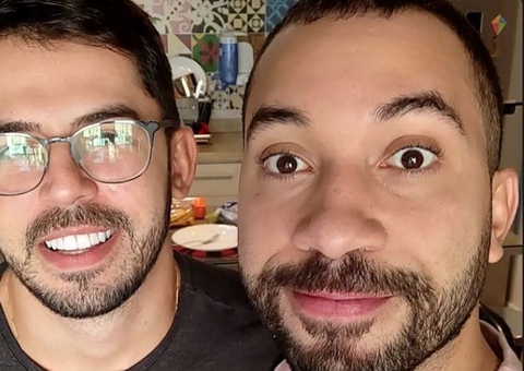 Nos EUA, Gil do Vigor posta foto beijando namorado e se declara