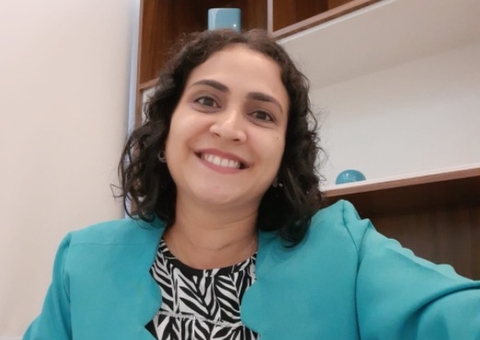 Professora destaca desafios enfrentados pelos educadores durante a pandemia