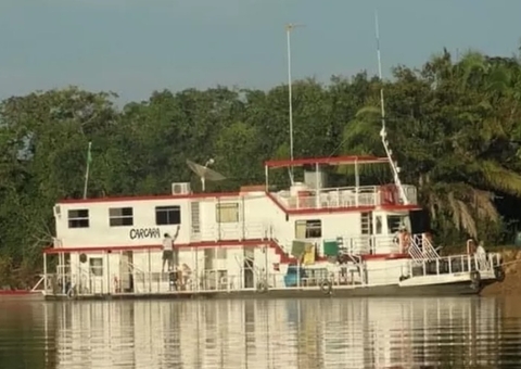 Sobe para 6 número de mortos em naufrágio de barco hotel 