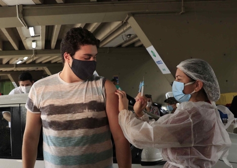 70% dos manauaras já estão imunizados contra COVID-19