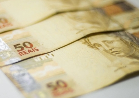 Auxílio Brasil: Valor será de R$ 400 até o fim de 2022