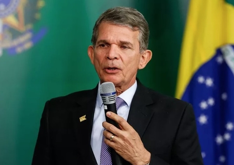 Presidente da Petrobras diz que sofre para informar alta de preços