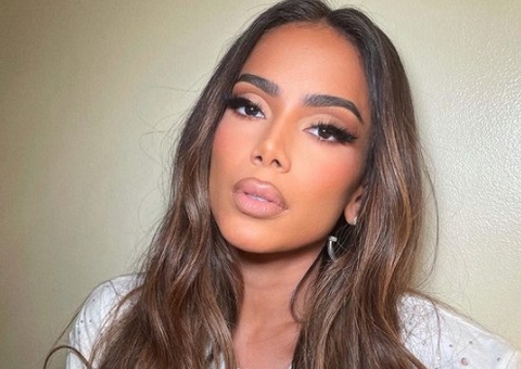 Anitta se revolta com falta de repercussão após aparecer em talk show nos EUA 