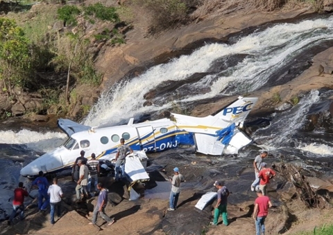 Marília Mendonça estava com mais 4 pessoas em avião que caiu em Minas Gerais
