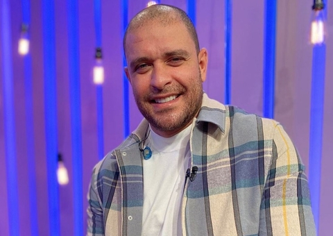 Diogo Nogueira posta foto rara com o filho de 15 anos