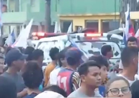 Viatura avança contra passeata de Keitton em Coari