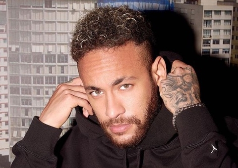 Neymar curte 'social' na casa de sertanejo após desfalcar o Brasil contra Argentina