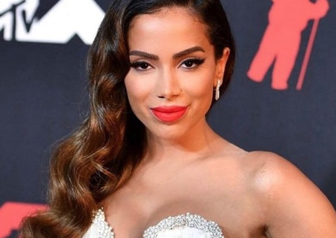 Anitta fala sobre aposentadoria: ‘Não falta muito’