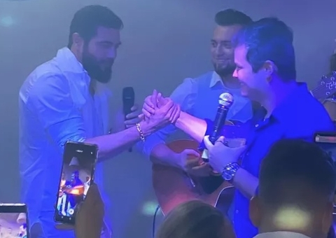 Matheus e Kauan fazem as pazes com Henrique e Juliano após briga