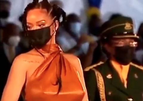 Rihanna levanta suspeitas de gravidez