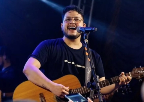 Maurílio teve de ser reanimado após parada cardíaca; Cantor está na UTI 