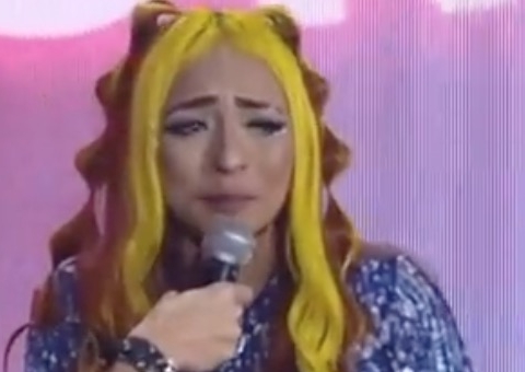 Ruivinha de Marte se emociona ao ganhar prêmio TikTok Awards 2021; Vídeo