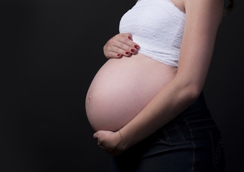 China permitirá que mulheres façam cesarianas sem aval dos maridos