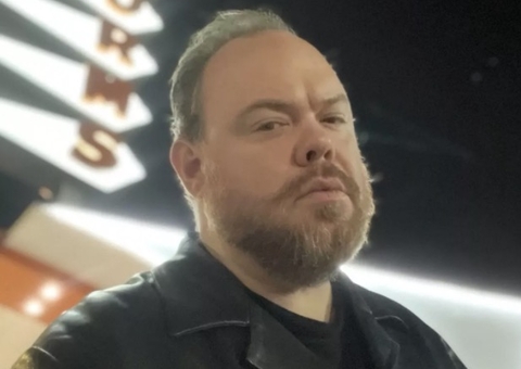 Ator de Esqueceram de Mim é preso por estrangular ex-namorada