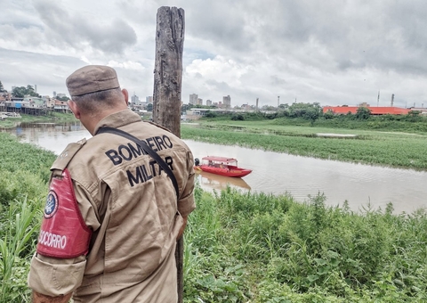No Natal, corpo de homem é encontrado boiando em igarapé de Manaus 