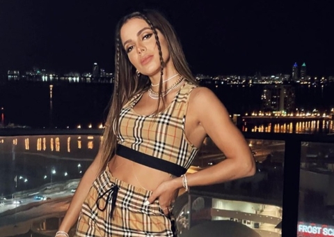 Anitta atribui 'paz e amor' no BBB 22 ao medo do cancelamento: 'valor do prêmio tem que dobrar'