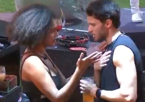 Lucas tenta beijar Jessilane após ficar com Eslovênia: 'é que sou emocionado'