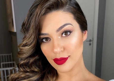 Vivian Amorim mostra rostinho da filha em vídeo emocionante 