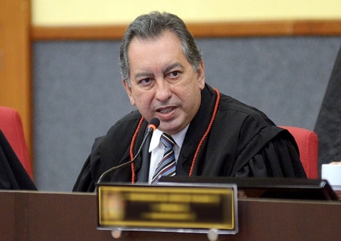 Amazon divulga nota de desagravo ao Desembargador Yedo Simões