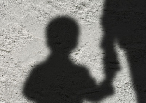 Pai é preso por abusar do filho de 1 ano internado com leucemia 