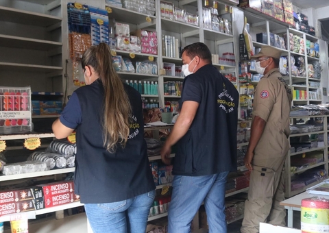 Lojas de fogos de artifício são fechadas após ‘foguetório’ em Manaus