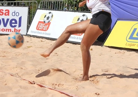 Escolinhas de futevôlei serão implantadas nos bairros de Manaus