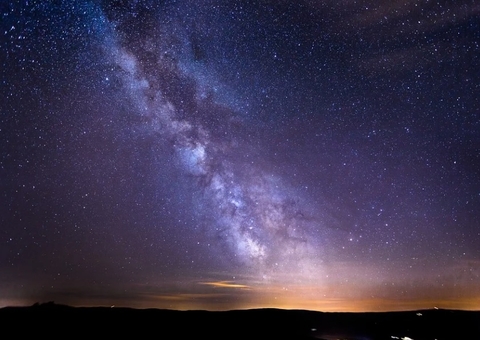 Telescópio Hubble registra uma fusão de três galáxias